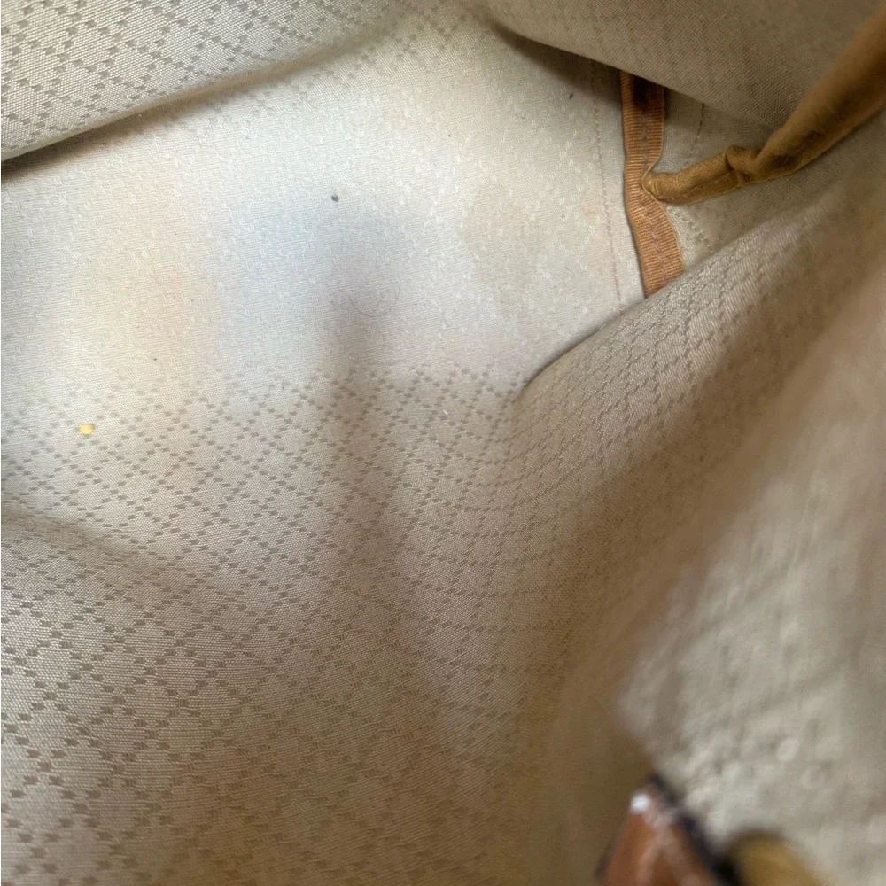 Gucci Tan Tote Bag with Signature Pattern - Picture 5 of 9